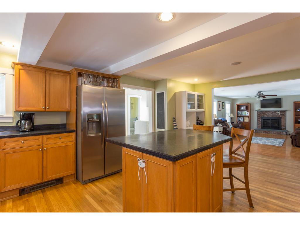 294 Grove Road Rye, NH 03870 - Photo 7 of 36