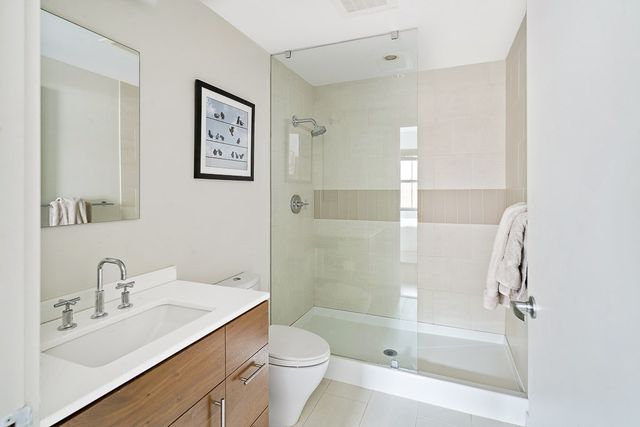 $1,165,000 | 346 Congress Street, Unit 518, Boston, MA 02210