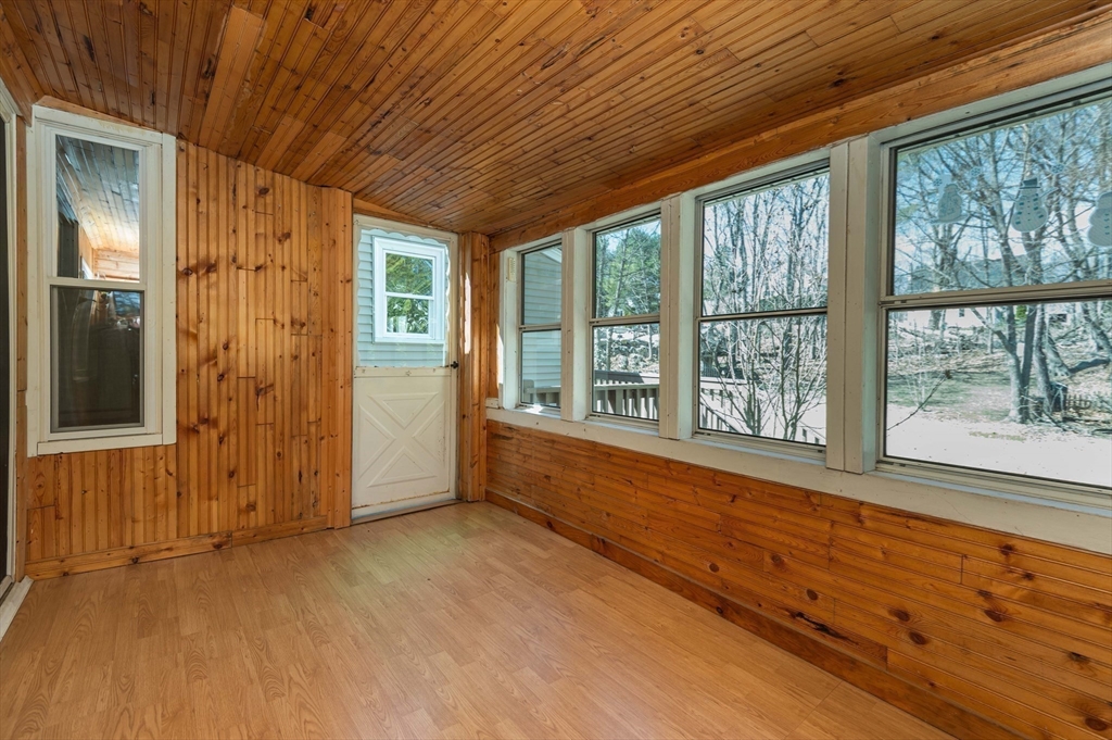 36 Middle Street Woburn, MA 01801 - Photo 13 of 28