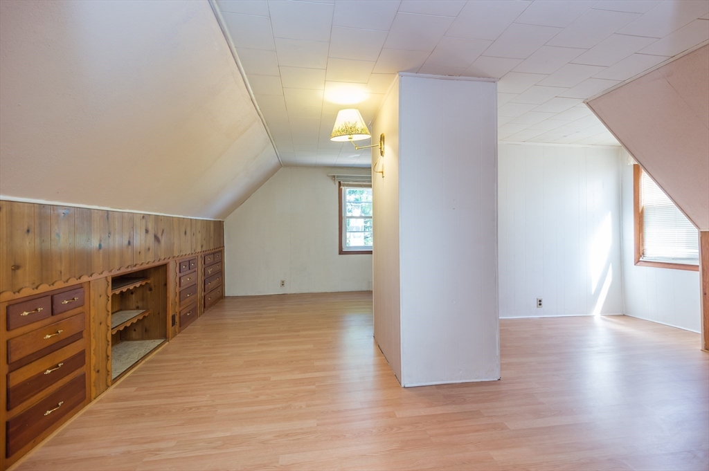 36 Middle Street Woburn, MA 01801 - Photo 18 of 28