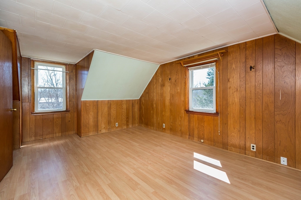 36 Middle Street Woburn, MA 01801 - Photo 20 of 28