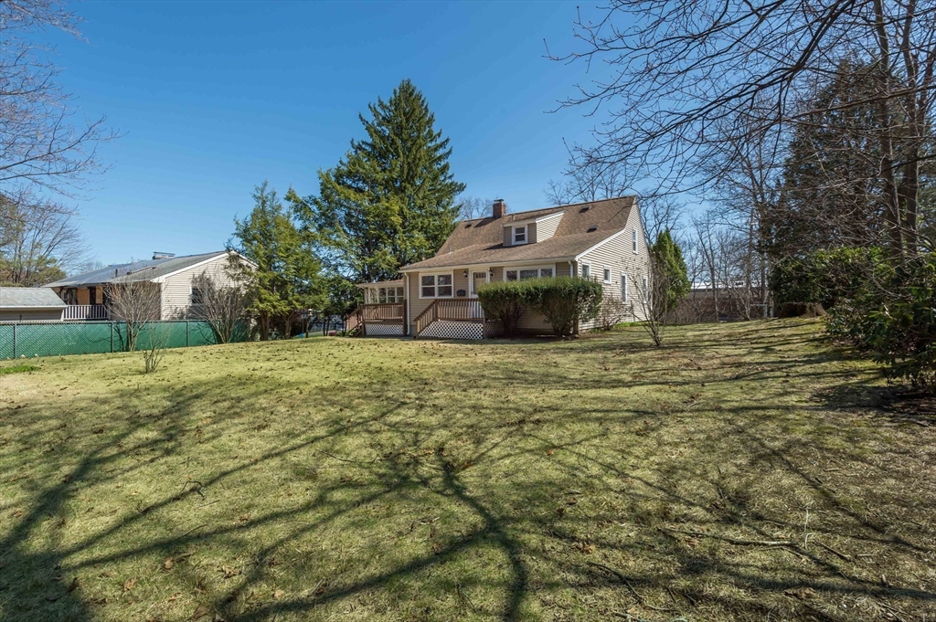 36 Middle Street Woburn, MA 01801 - Photo 27 of 28