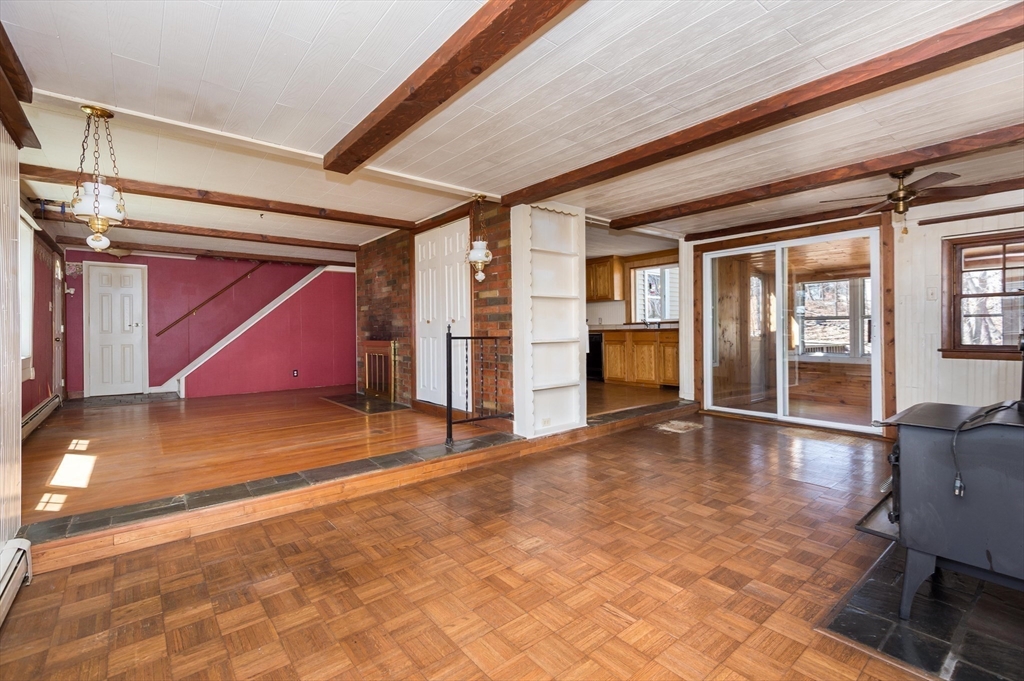 36 Middle Street Woburn, MA 01801 - Photo 5 of 28