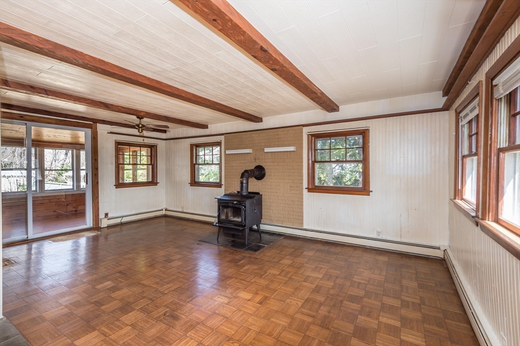 36 Middle Street Woburn, MA 01801 - Photo 6 of 28