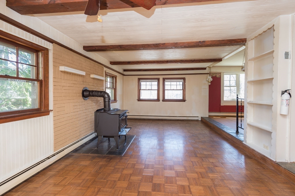 36 Middle Street Woburn, MA 01801 - Photo 7 of 28