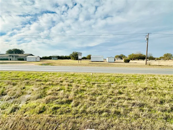 $150,000 | 1023 Farm To Market 1713, Whitney, TX 76692