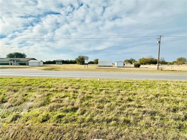 $150,000 | 1023 Farm To Market 1713, Whitney, TX 76692