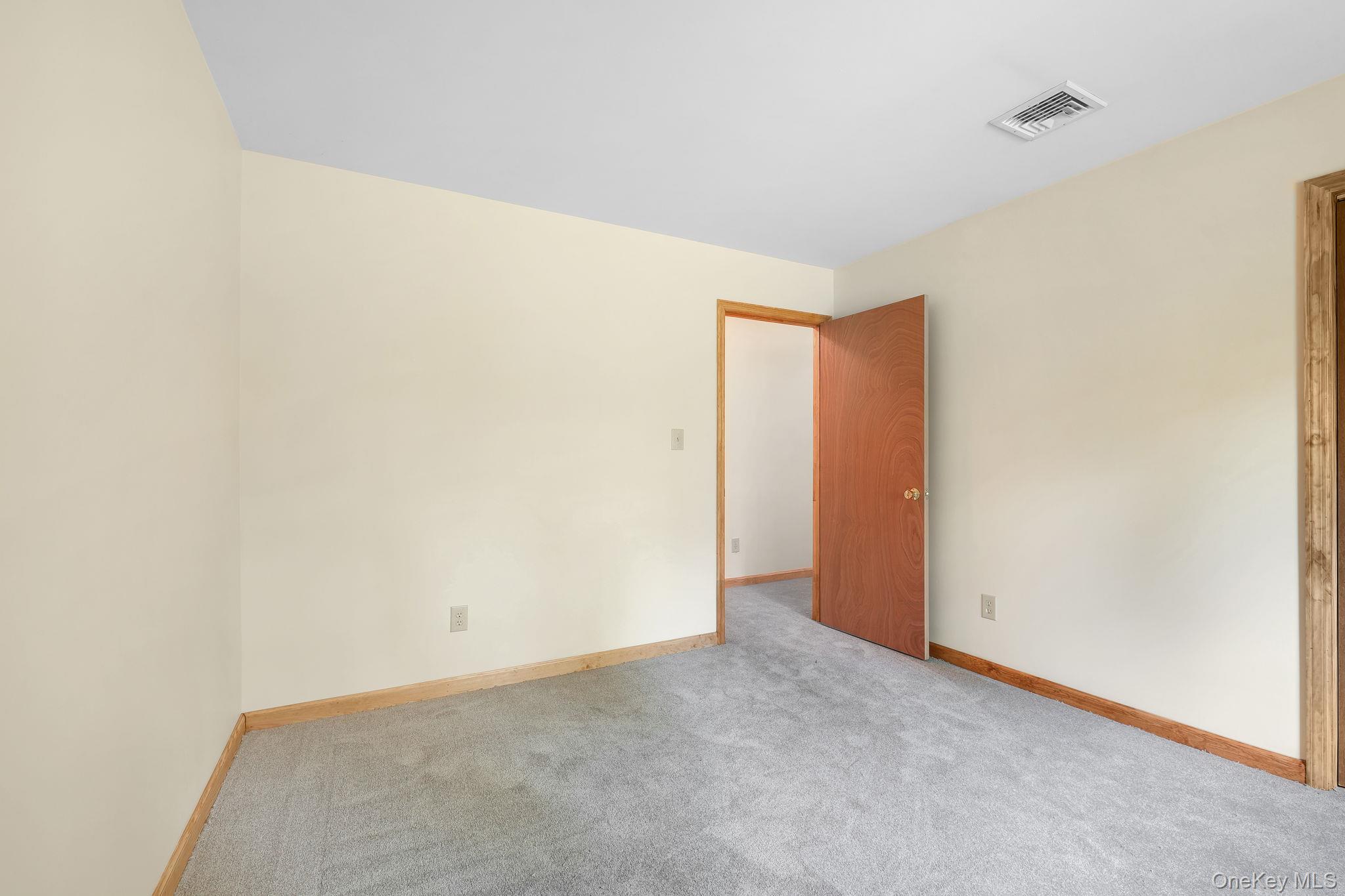 1169 Ridgebury Road New Hampton, NY 10958 - Photo 16 of 34 Gallery Image 16