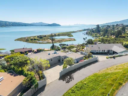 $3,095,000 | 263 Richardson Drive, Mill Valley, CA 94941