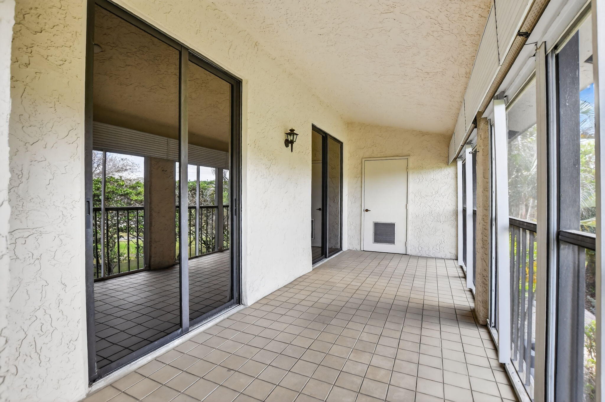7818 La Mirada Drive, Unit 7818 Boca Raton, FL 33433 - Photo 29 of 45 Patio