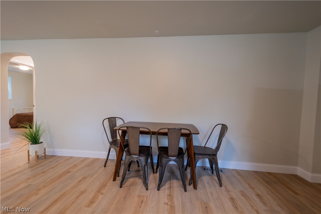 9845 Chardon Road Chardon, OH 44024 - Photo 8 of 29 Gallery Image 8