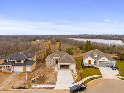 $706,900 | 25030 West 141st Street, Olathe, KS 66061