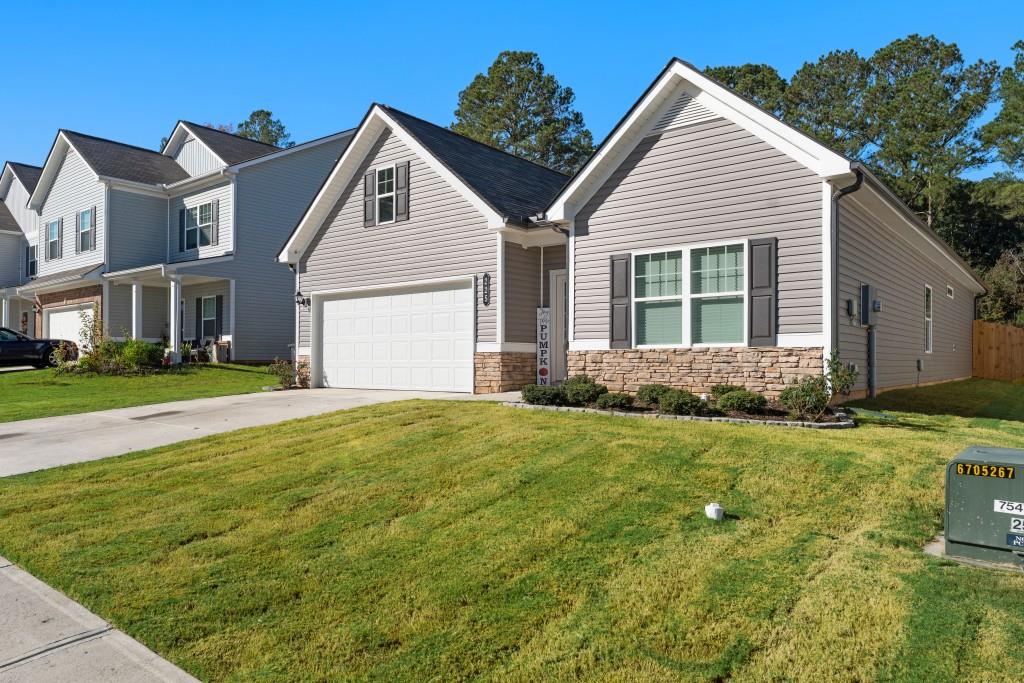 225 Sycamore Drive Calhoun, GA 30701 - Photo 2 of 31