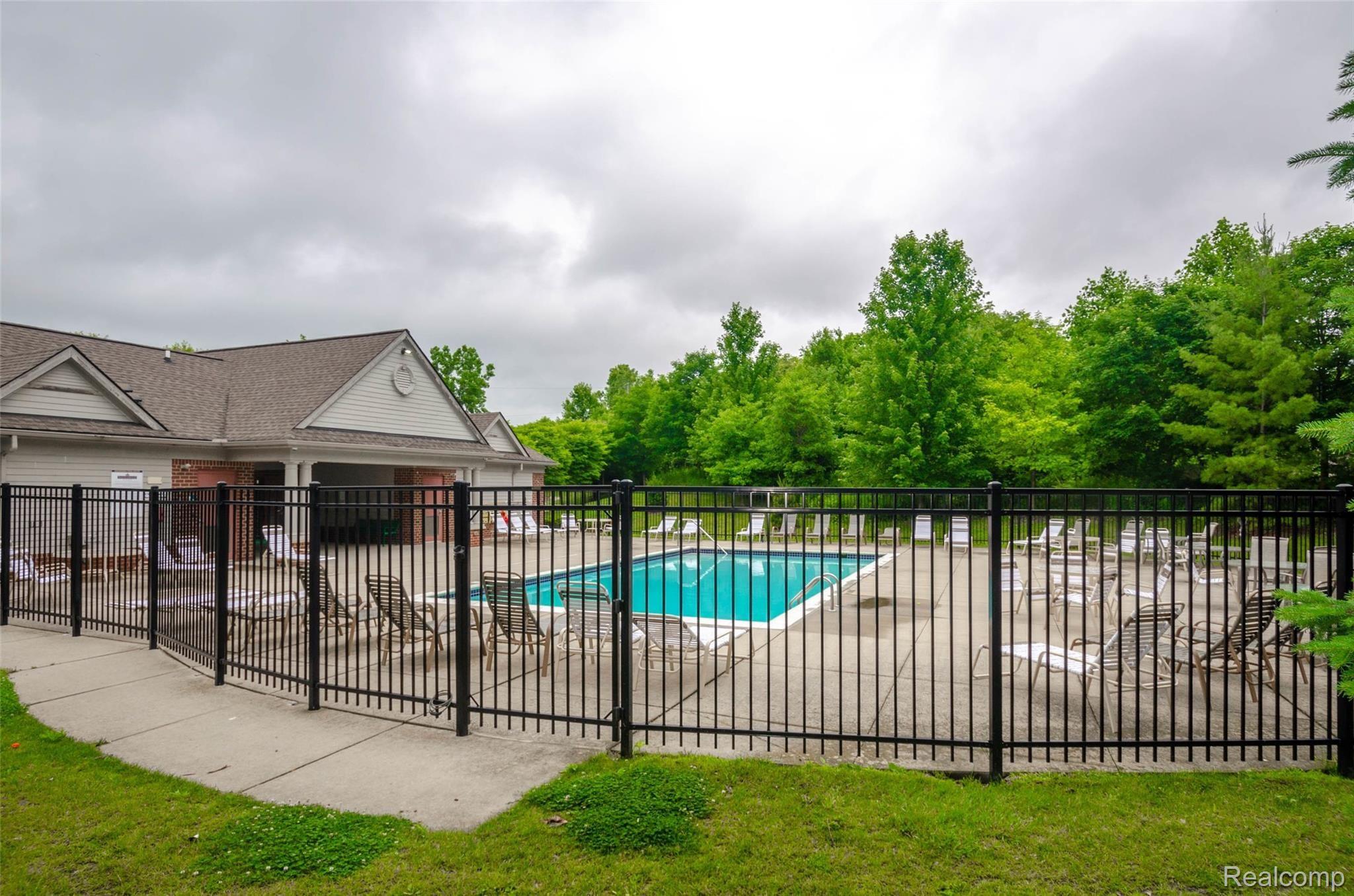 27554 Cromwell Road Novi, MI 48374 - Photo 36 of 36 Community Pool