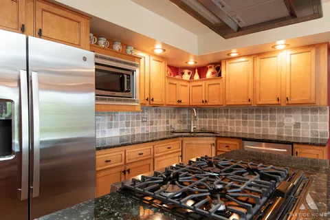 $769,000 | 304 South Circle Drive, Palatine, IL 60067
