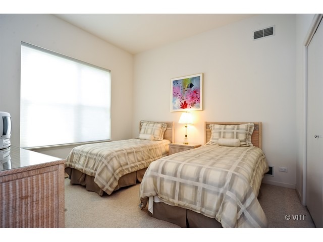 114 Ronan Road Highwood, IL 60040 - Photo 12 of 15