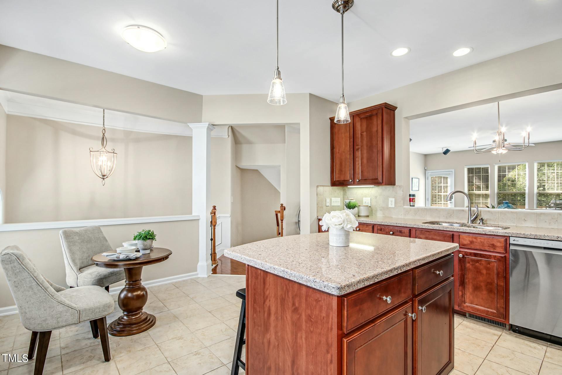 2531 Laurel Cherry Street Raleigh, NC 27612 - Photo 10 of 25 012-471741-2531_Laurel_Cherry_Street_IMG