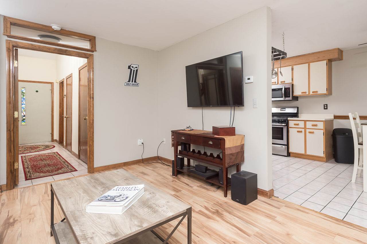 23 Bramber II, Unit 2 Rochester, NH 03867 - Photo 5 of 15
