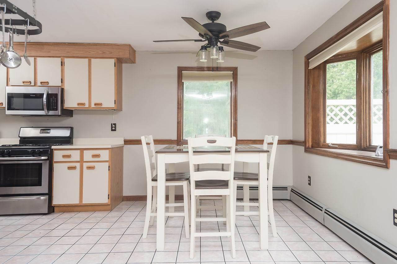 23 Bramber II, Unit 2 Rochester, NH 03867 - Photo 7 of 15