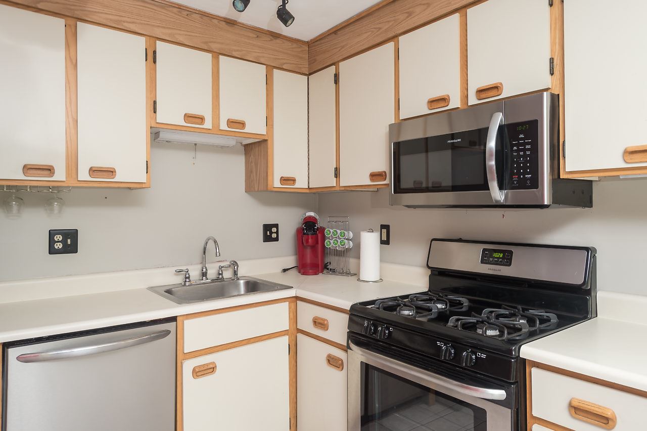 23 Bramber II, Unit 2 Rochester, NH 03867 - Photo 9 of 15