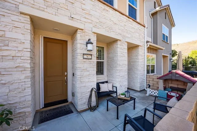 $660,000 | 22812 Harvest Mill Circle, Saugus, CA 91350