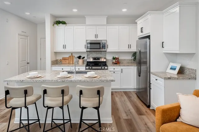 $660,000 | 22812 Harvest Mill Circle, Saugus, CA 91350