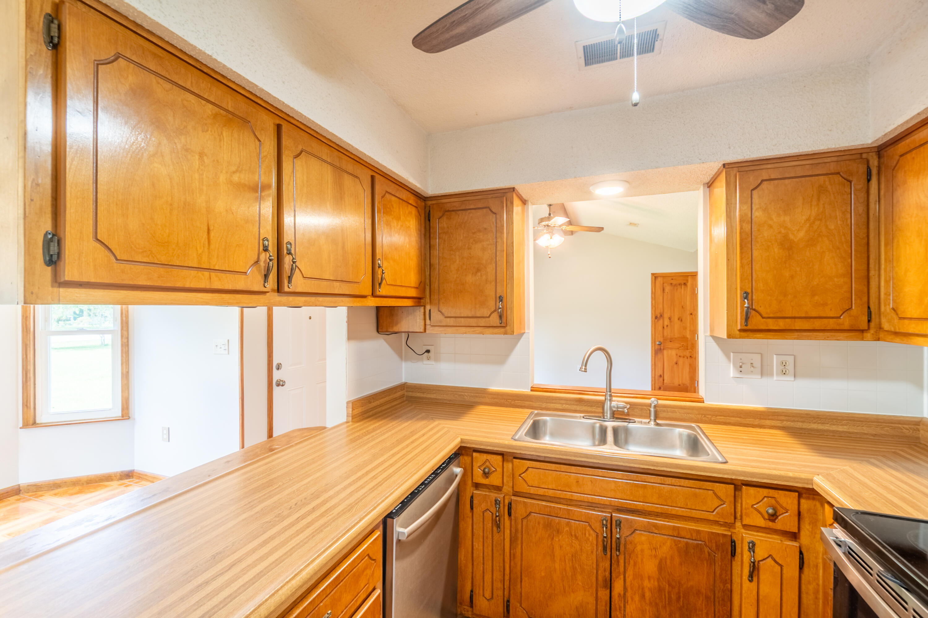 324 John King Road Crestview, FL 32539 - Photo 10 of 34 324 John King Rd, Niceville, FL-9