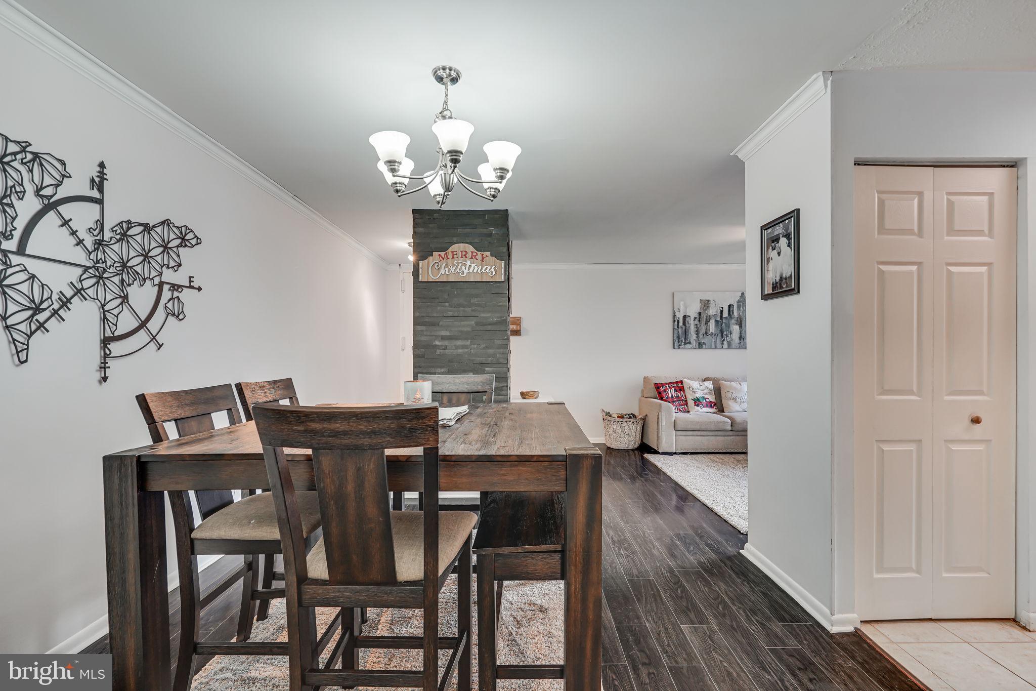 11236 Chestnut Grove Square, Unit 11236161 Reston, VA 20190 - Photo 7 of 27 Gallery Image 7