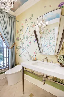 $5,250,000 | 17 Hilldale Lane, Sands Point, NY 11050