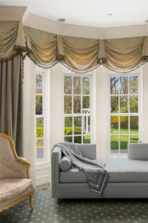 $5,250,000 | 17 Hilldale Lane, Sands Point, NY 11050