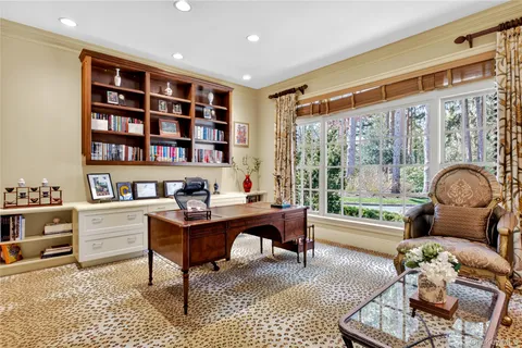 $5,250,000 | 17 Hilldale Lane, Sands Point, NY 11050