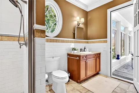 $5,250,000 | 17 Hilldale Lane, Sands Point, NY 11050