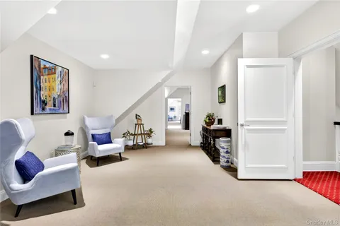 $5,250,000 | 17 Hilldale Lane, Sands Point, NY 11050