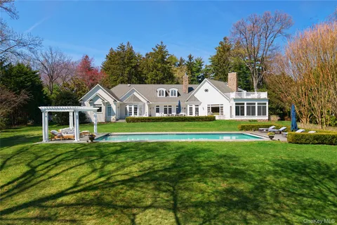 $5,250,000 | 17 Hilldale Lane, Sands Point, NY 11050