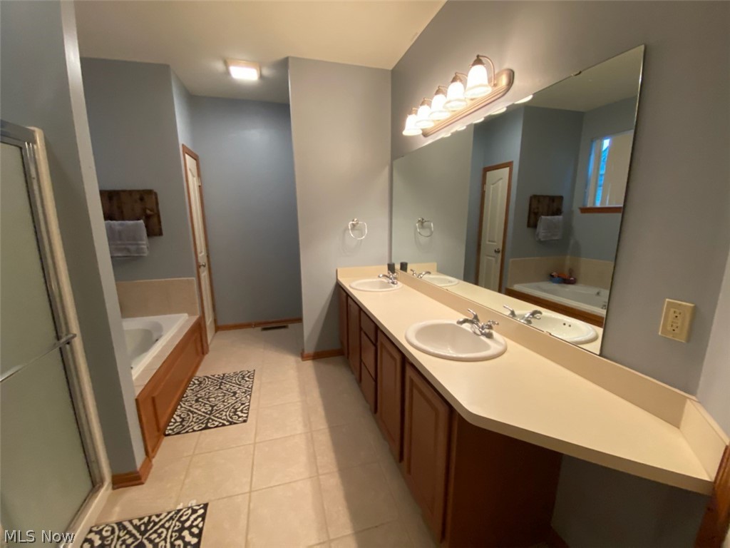 622 Rundle Street Lagrange, OH 44050 - Photo 8 of 23 Gallery Image 8