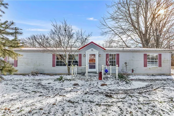 $172,000 | 316 Railroad Street, Wellington, OH 44090