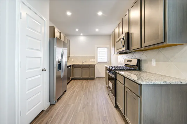 $1,850 | 13321 Burbot Drive, Conroe, TX 77384