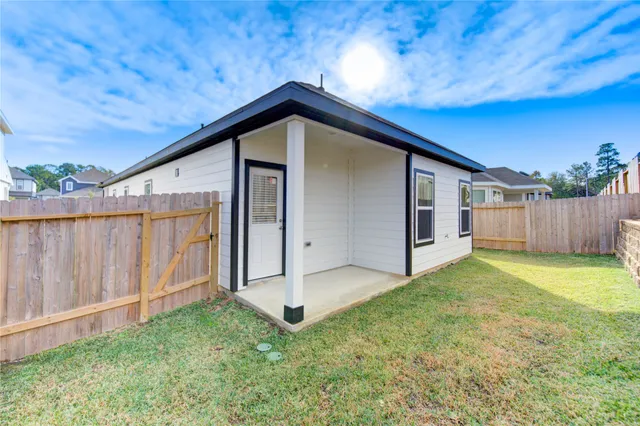 $1,850 | 13321 Burbot Drive, Conroe, TX 77384