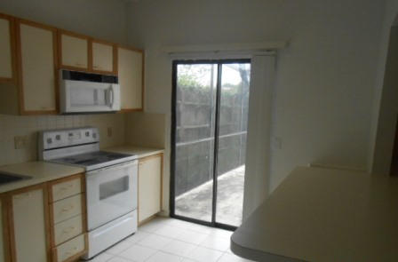6220 Country Fair Circle Boynton Beach, FL 33437 - Photo 6 of 12 Kitchen
