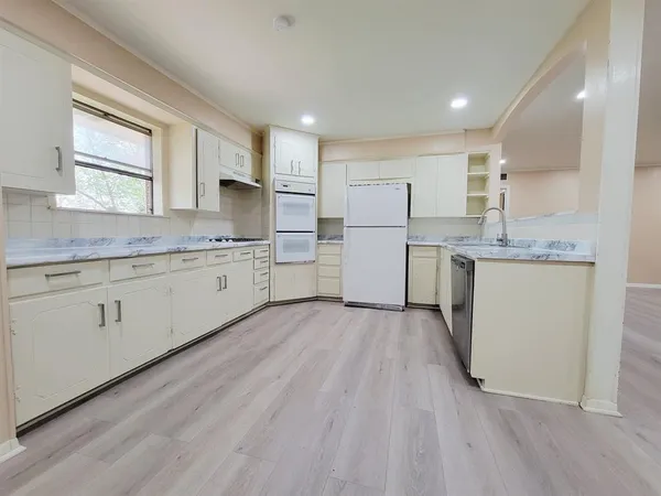 $2,200 | 5941 Sachse Street, Sachse, TX 75048