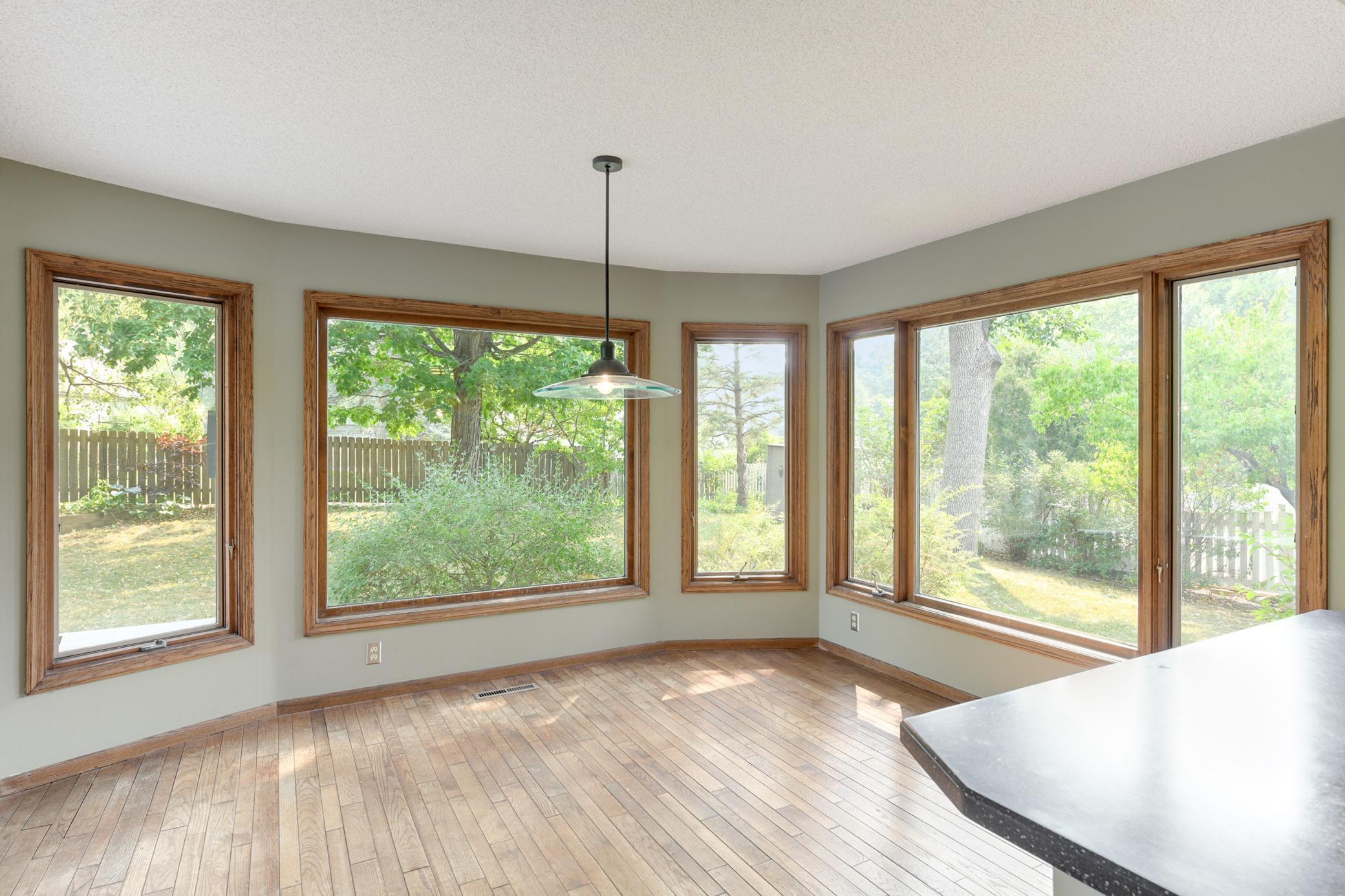 10817 Emerson Road Bloomington, MN 55431 - Photo 14 of 37 Gallery Image 14