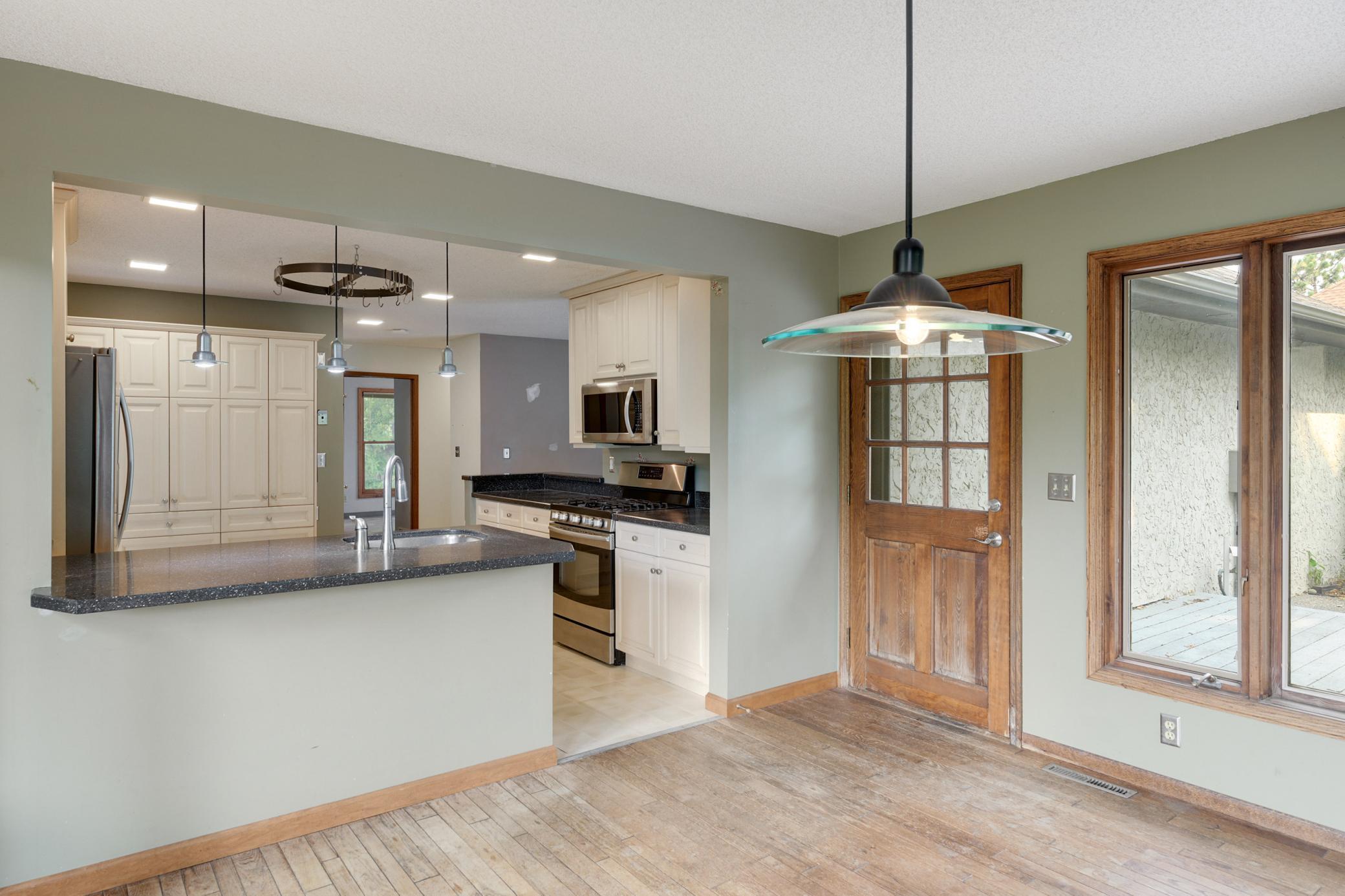 10817 Emerson Road Bloomington, MN 55431 - Photo 15 of 37 Gallery Image 15