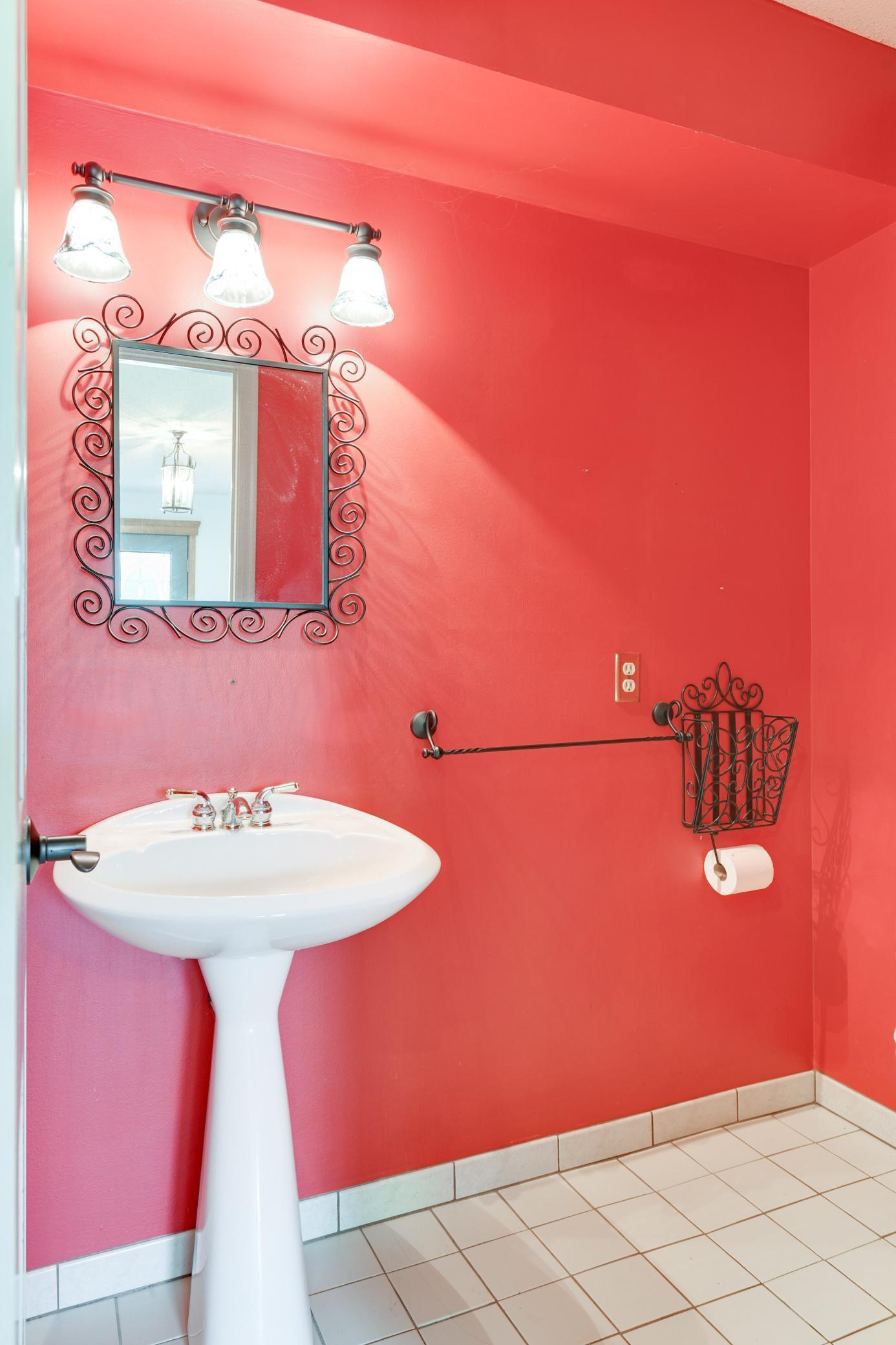 10817 Emerson Road Bloomington, MN 55431 - Photo 21 of 37 Gallery Image 21
