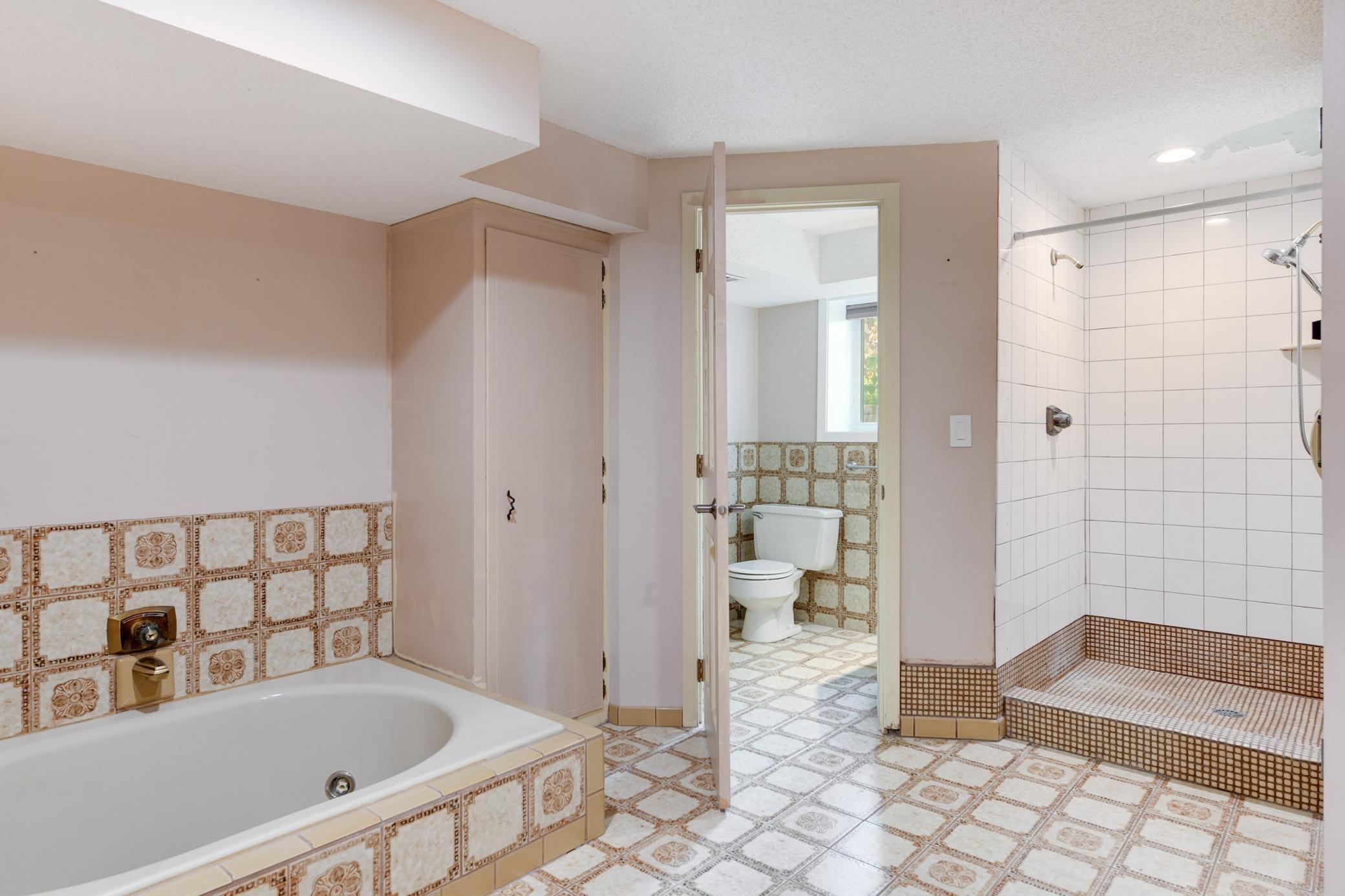 10817 Emerson Road Bloomington, MN 55431 - Photo 33 of 37 Gallery Image 33