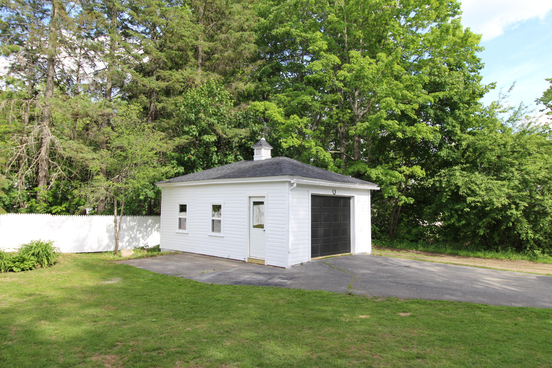 11 School Street Brooks, ME 04921 - Photo 4 of 42 IMG_3769