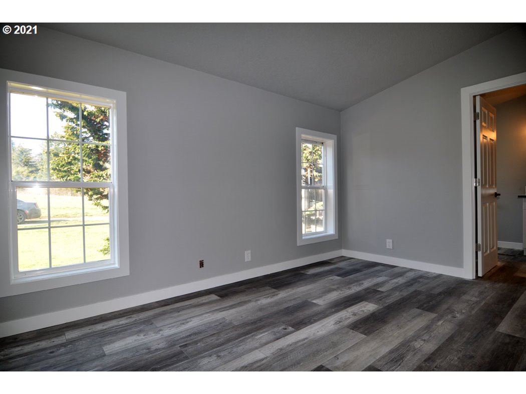 16312 South Riverview Road Molalla, OR 97038 - Photo 11 of 27 Gallery Image 11