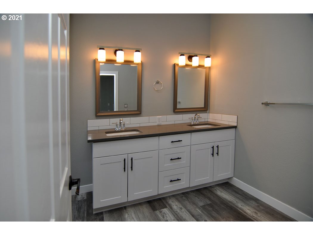 16312 South Riverview Road Molalla, OR 97038 - Photo 12 of 27 Gallery Image 12