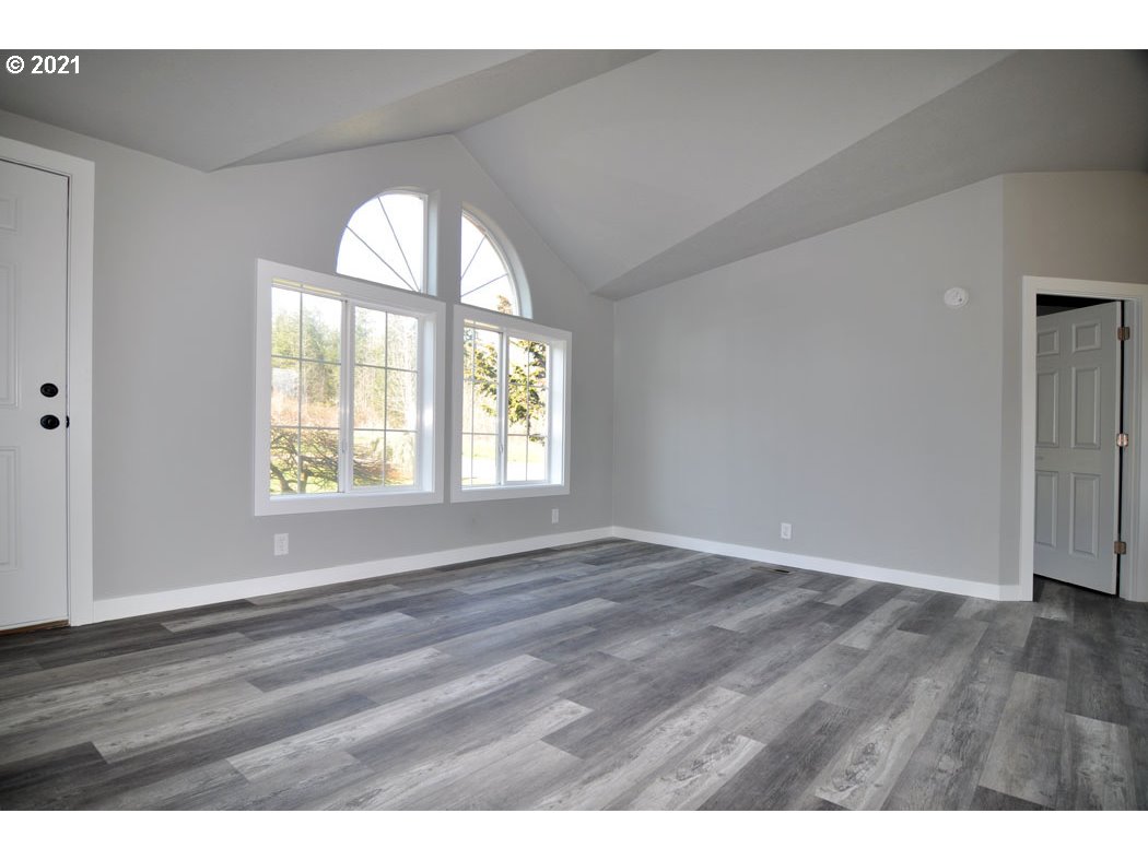 16312 South Riverview Road Molalla, OR 97038 - Photo 3 of 27 Gallery Image 3