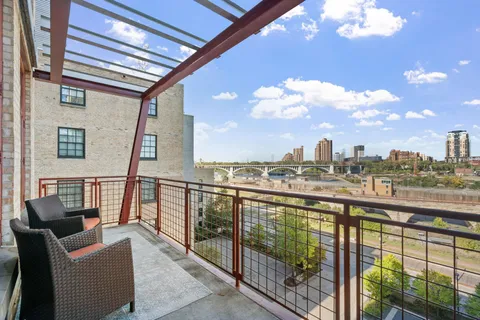 $1,850,000 | 600 South 2nd Street, Unit S405, Minneapolis, MN 55401