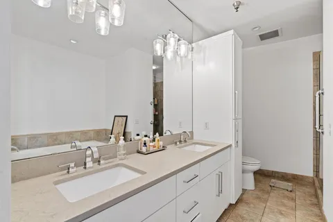 $1,850,000 | 600 South 2nd Street, Unit S405, Minneapolis, MN 55401